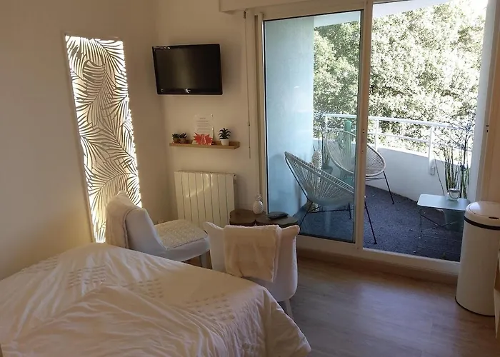 - Les Voiles De La Baule